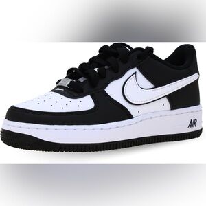 Nike Air Force 1 Low LV8 2 GS "Panda" sneakers in black and white leather size 6